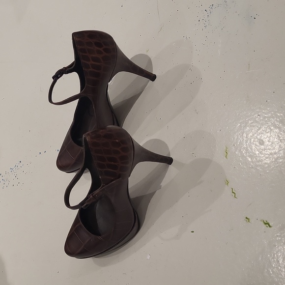 Mary-Jane platform heels - Picture 2 of 4